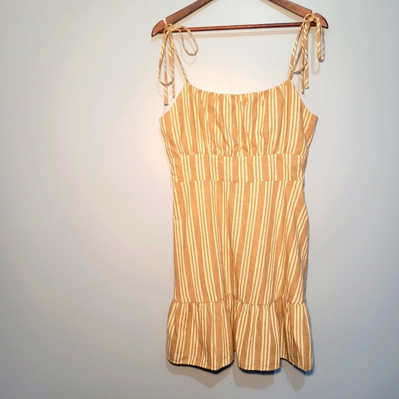 Speechless Dresses & Skirts - NWT Speechless‎ Taupe & White Striped Strap Tie Dress Womens Size XXL